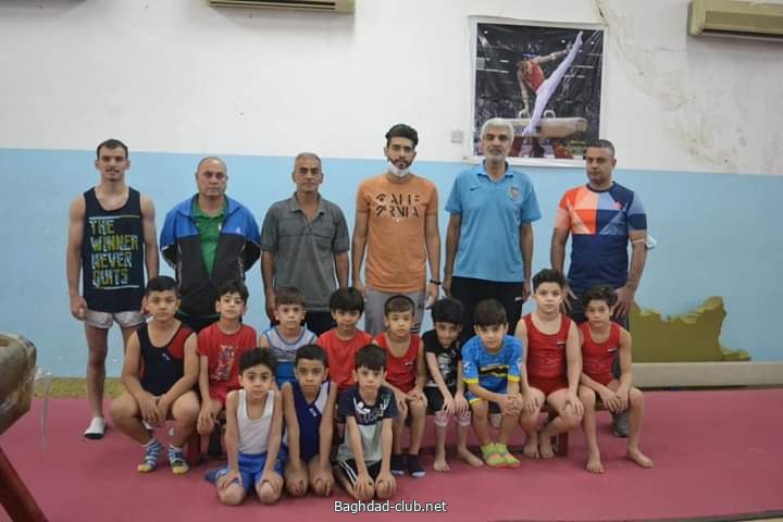 يواصل فريق نادي امانة بغداد للجمناستك تدريباته  بشكل منتظم